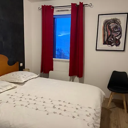 La Terrasse Du Belvedere Font-Romeu-Odeillo-Via